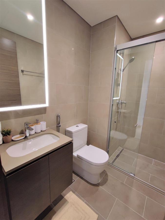 Beautiful 2 Bedroom Next To Business Bay - Sobha Creek Vista Dubai Dış mekan fotoğraf