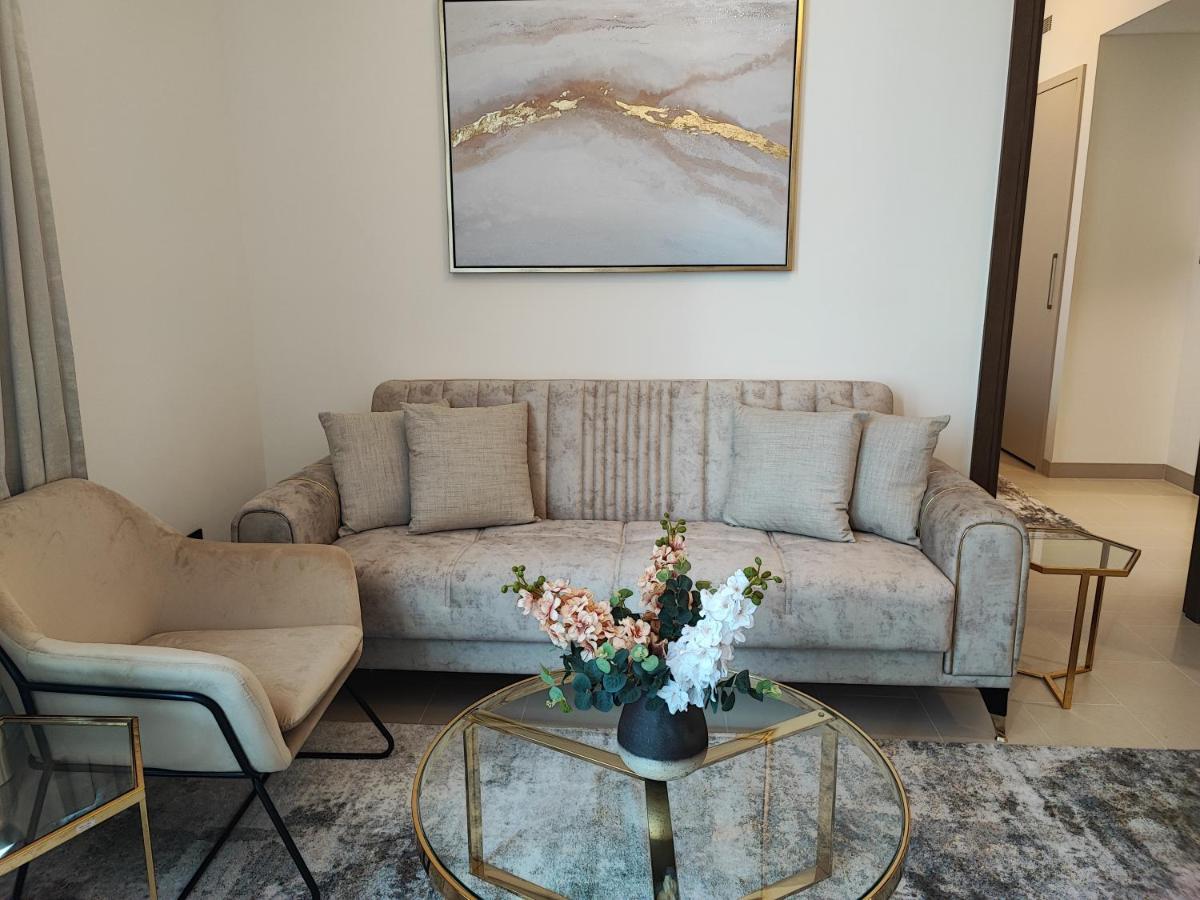 Beautiful 2 Bedroom Next To Business Bay - Sobha Creek Vista Dubai Dış mekan fotoğraf