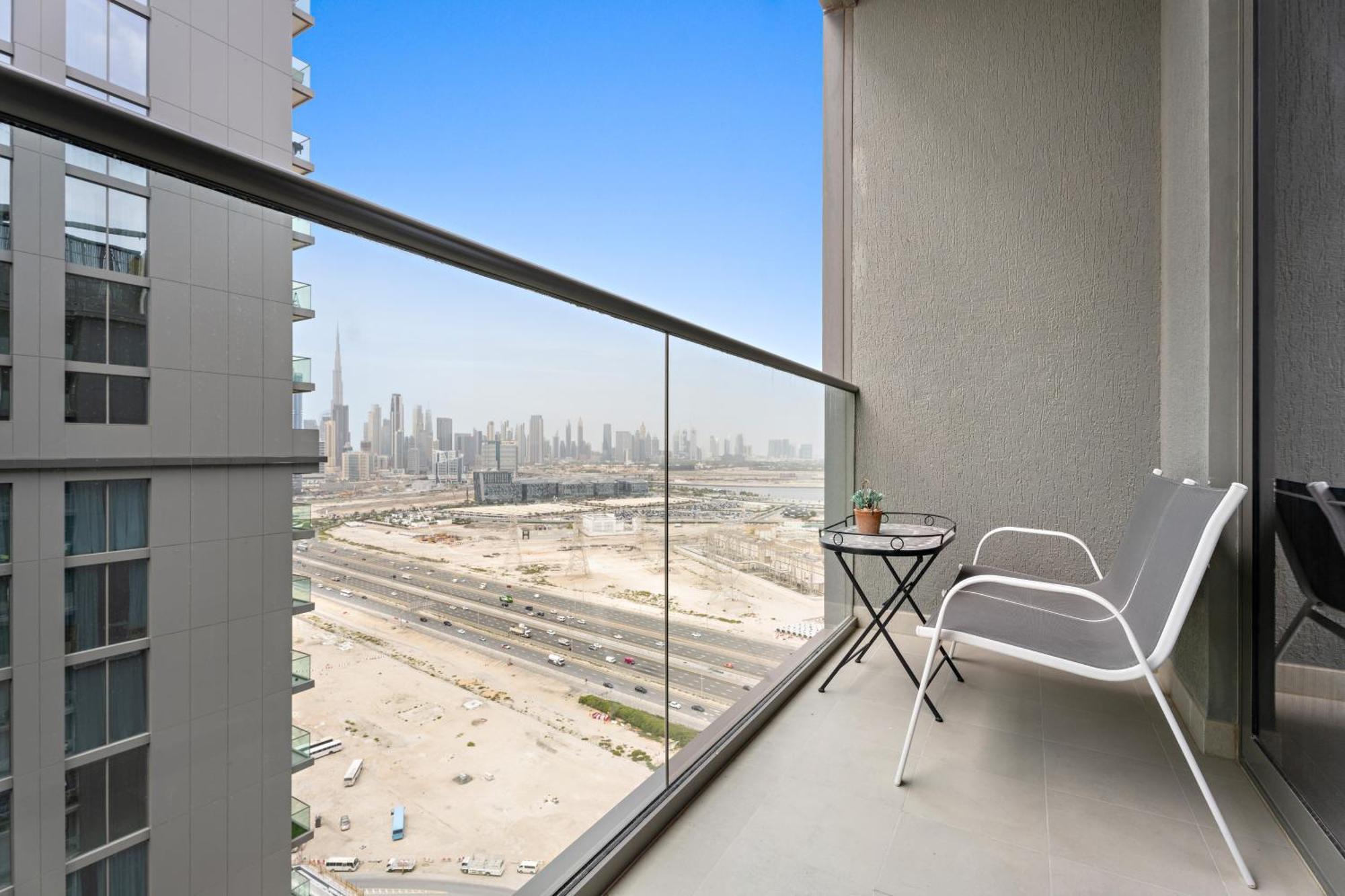 Beautiful 2 Bedroom Next To Business Bay - Sobha Creek Vista Dubai Dış mekan fotoğraf