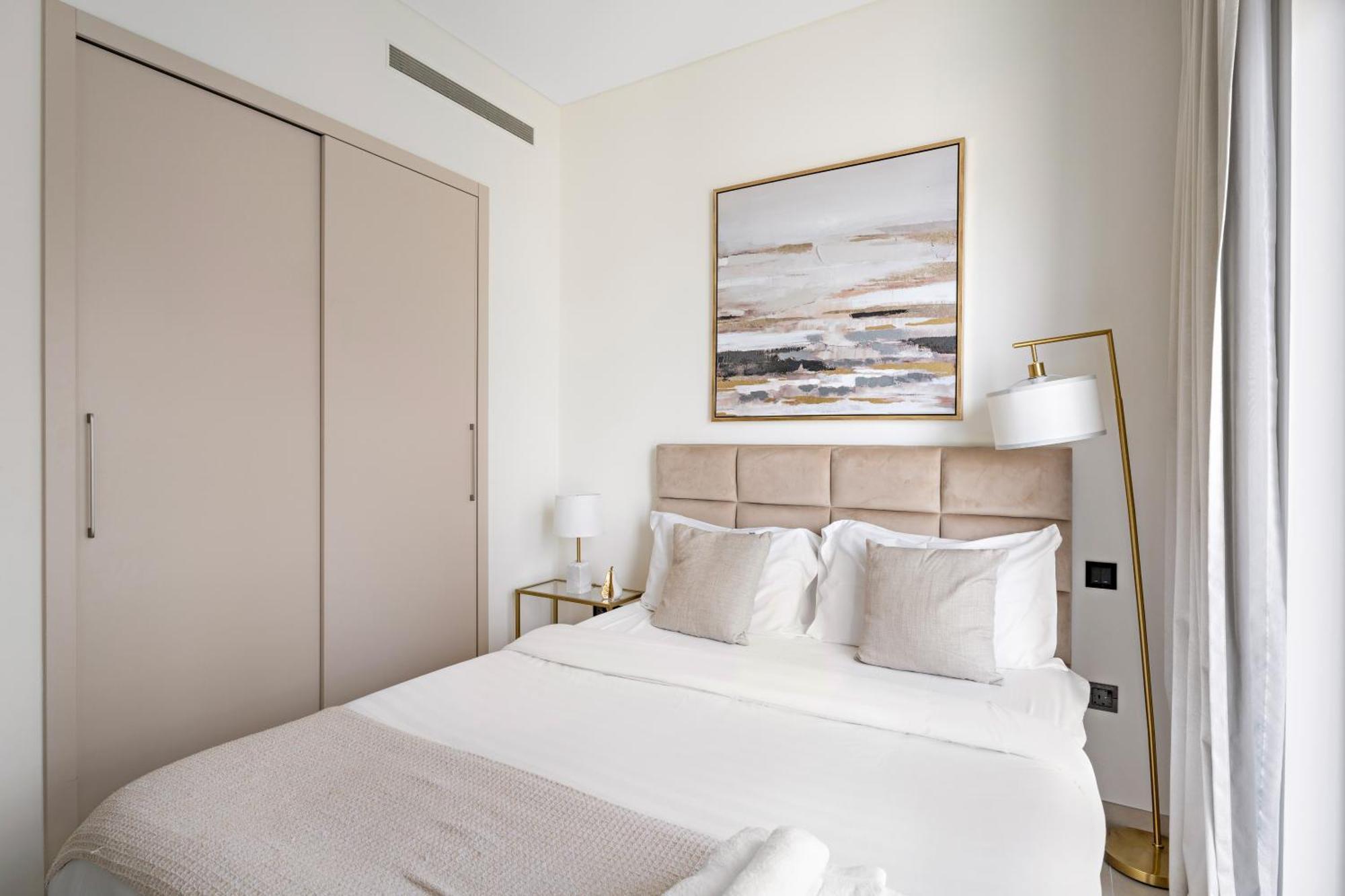 Beautiful 2 Bedroom Next To Business Bay - Sobha Creek Vista Dubai Dış mekan fotoğraf